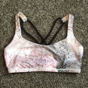 Lululemon sports bra